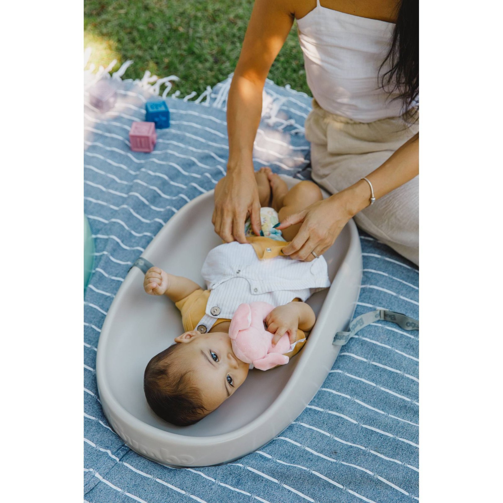 BUMBO Changing Pad - Cool Grey - Image 3